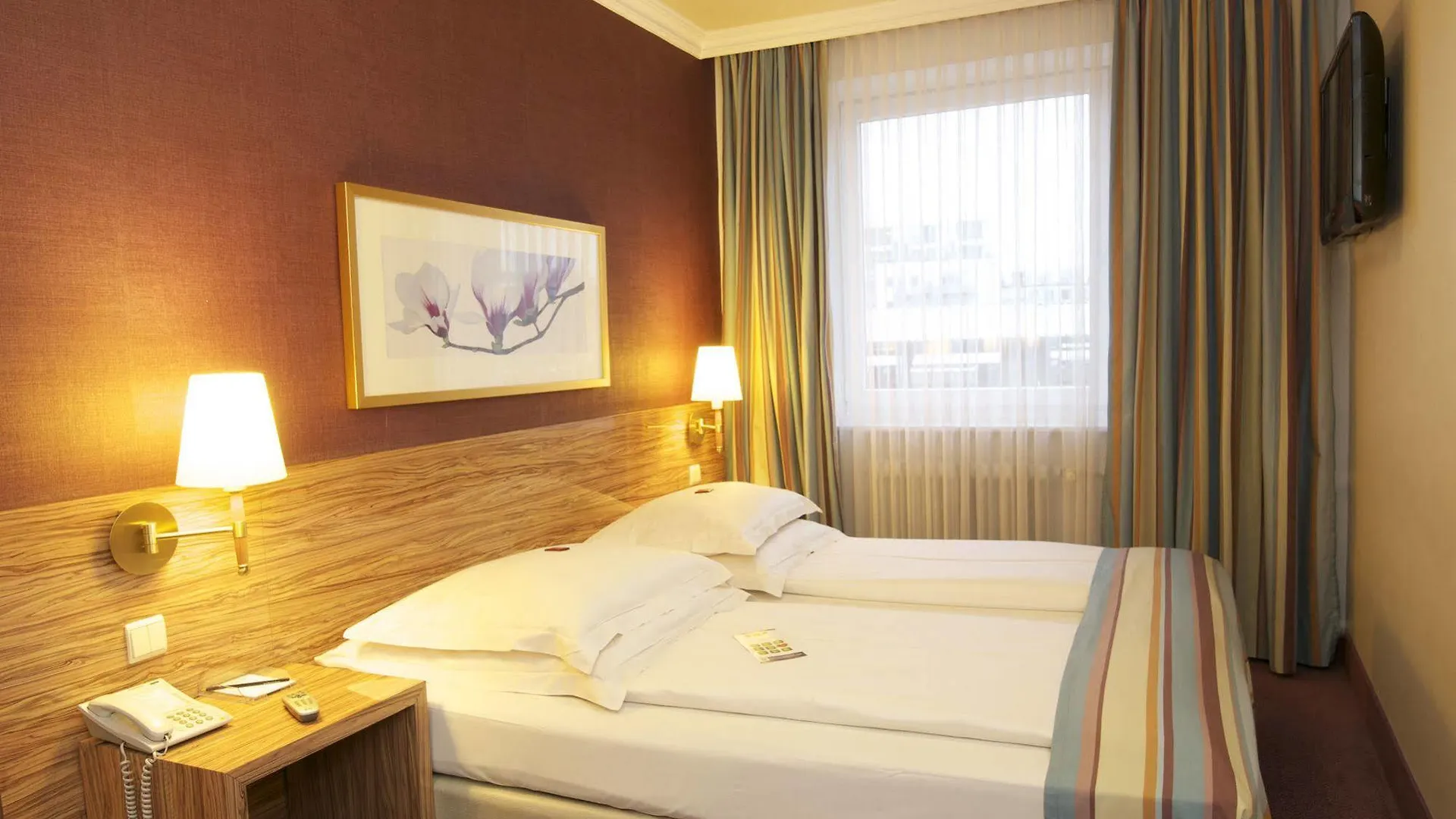 Best Western Raphael Hotel Altona Hamburg 3*,